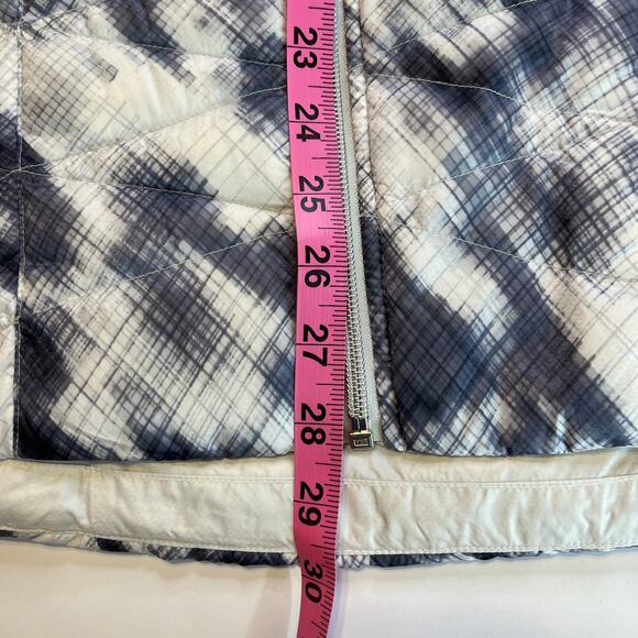 Athleta Altitude Goose Down Winter Outdoor Puffer Zip Front Vest Gray Cloud S - Picture 12 of 12